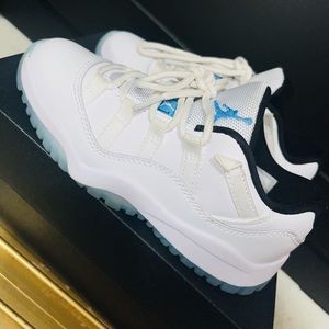 Jordan 11 low